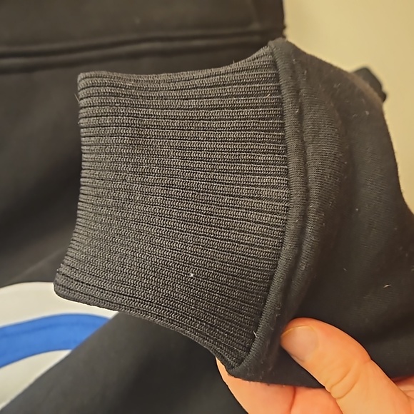 Detroit Pistons jacket - Picture 7 of 10